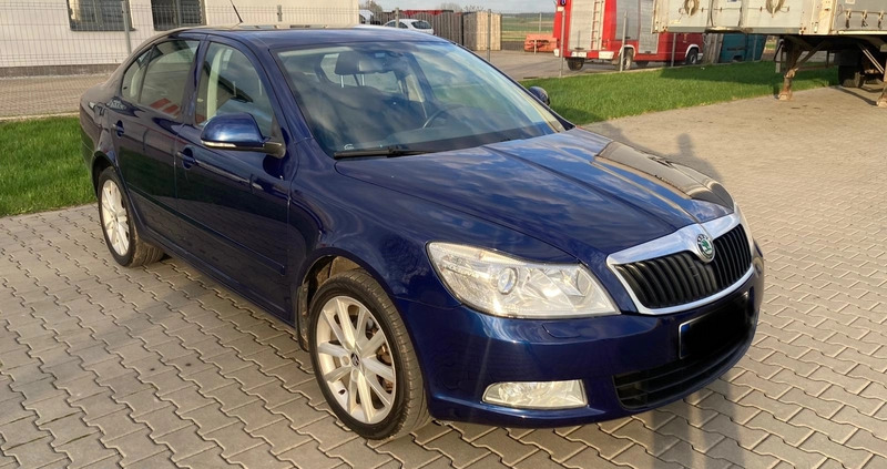Skoda Octavia cena 22900 przebieg: 230000, rok produkcji 2010 z Warszawa małe 37